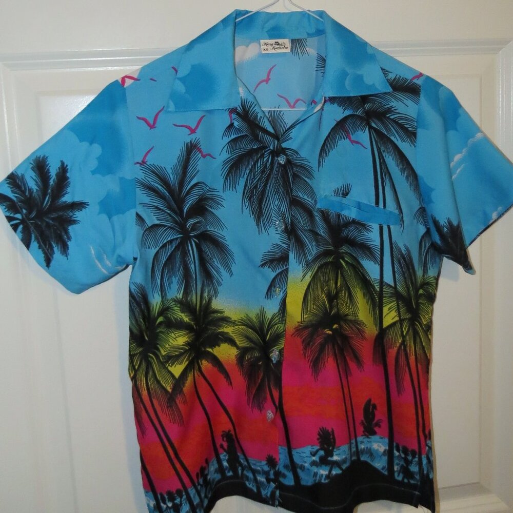 King Kamcha Hawaiian Shirt - Women’s XS